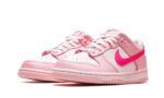 Nike Dunk Low Triple Pink (Barbie) - vue 2
