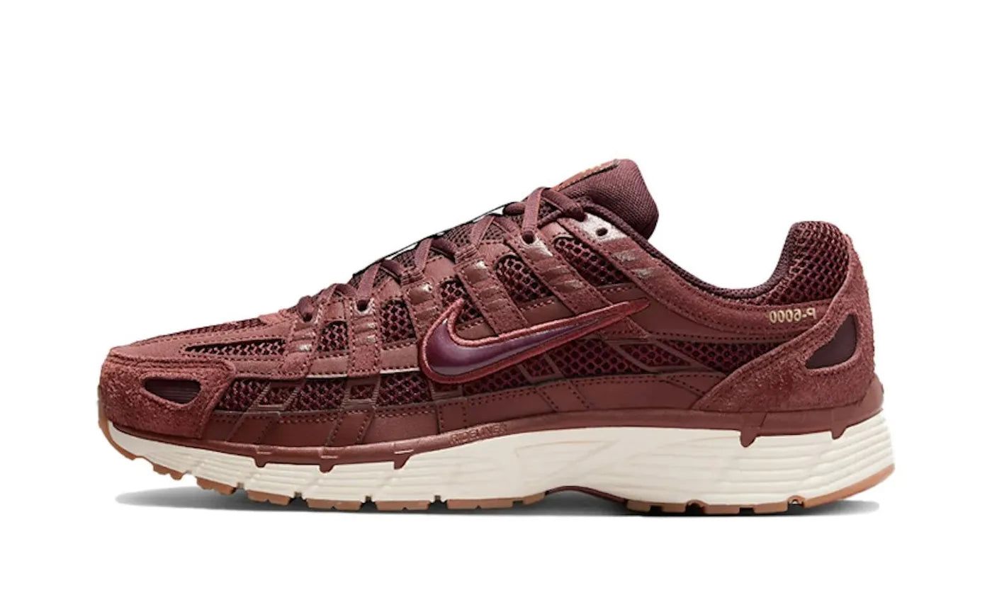 nike-p-6000-se-dark-pony-metallic-gold-283599 Nike P-6000 SE Dark Pony Metallic Gold authentique
