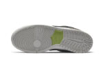 Nike SB Dunk Low Chlorophyll - vue 3