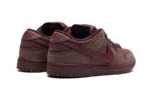 Nike SB Dunk Low City Of Love Burgundy Crush - vue 3