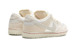 Nike SB Dunk Low City Of Love Light Bone - vue 3
