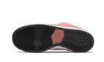 Nike SB Dunk Low Pink Pig - vue 3