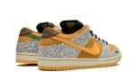 Nike SB Dunk Low Safari - vue 3