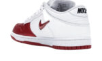 Nike SB Dunk Low Supreme Jewel Swoosh Red - vue 3