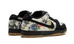 Nike SB Dunk Low Supreme Rammellzee - vue 3