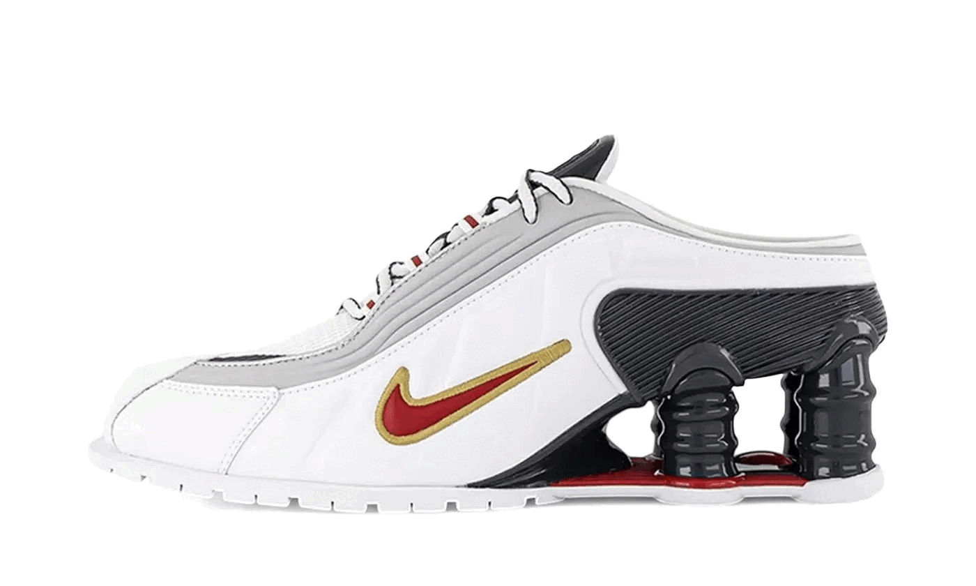 nike-shox-mr4-mule-martine-rose-metallic-platinum-varsity-red-957115 Nike Shox MR4 Mule Martine Rose Metallic Platinum Varsity Red authentique