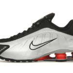 Nike Shox R4 Black Metallic Silver (2025) authentique