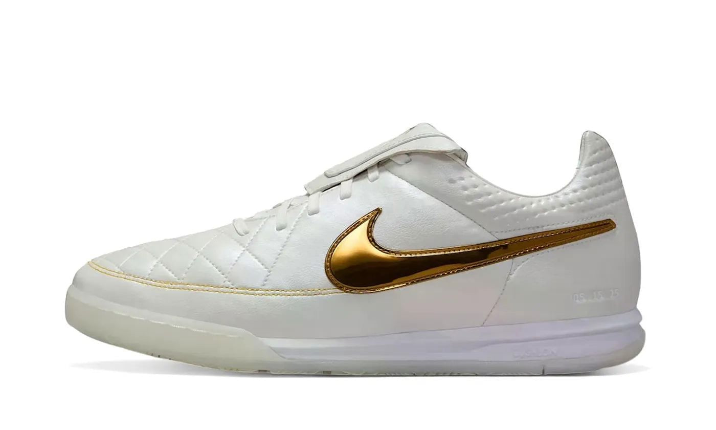 nike-tiempo-legend-ronaldinho-touch-of-gold-924300 Nike Tiempo Legend Ronaldinho Touch of Gold authentique