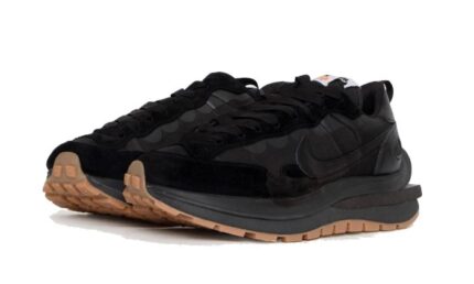 Nike Vaporwaffle Sacai Black Gum - vue 2