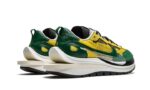 Nike Vaporwaffle Sacai Tour Yellow Stadium Green - vue 3