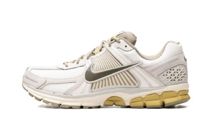 Nike Zoom Vomero 5 Light Bone Medium Olive authentique