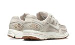 Nike Zoom Vomero 5 Light Orewood Brown - vue 3