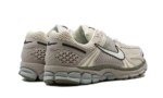Nike Zoom Vomero 5 Light Orewood Brown Armory Blue - vue 3