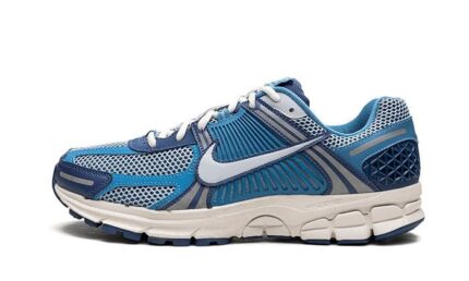 Nike Zoom Vomero 5 Worn Blue authentique