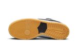 Nike SB Dunk Low Pro ISO Black Gum - vue 3