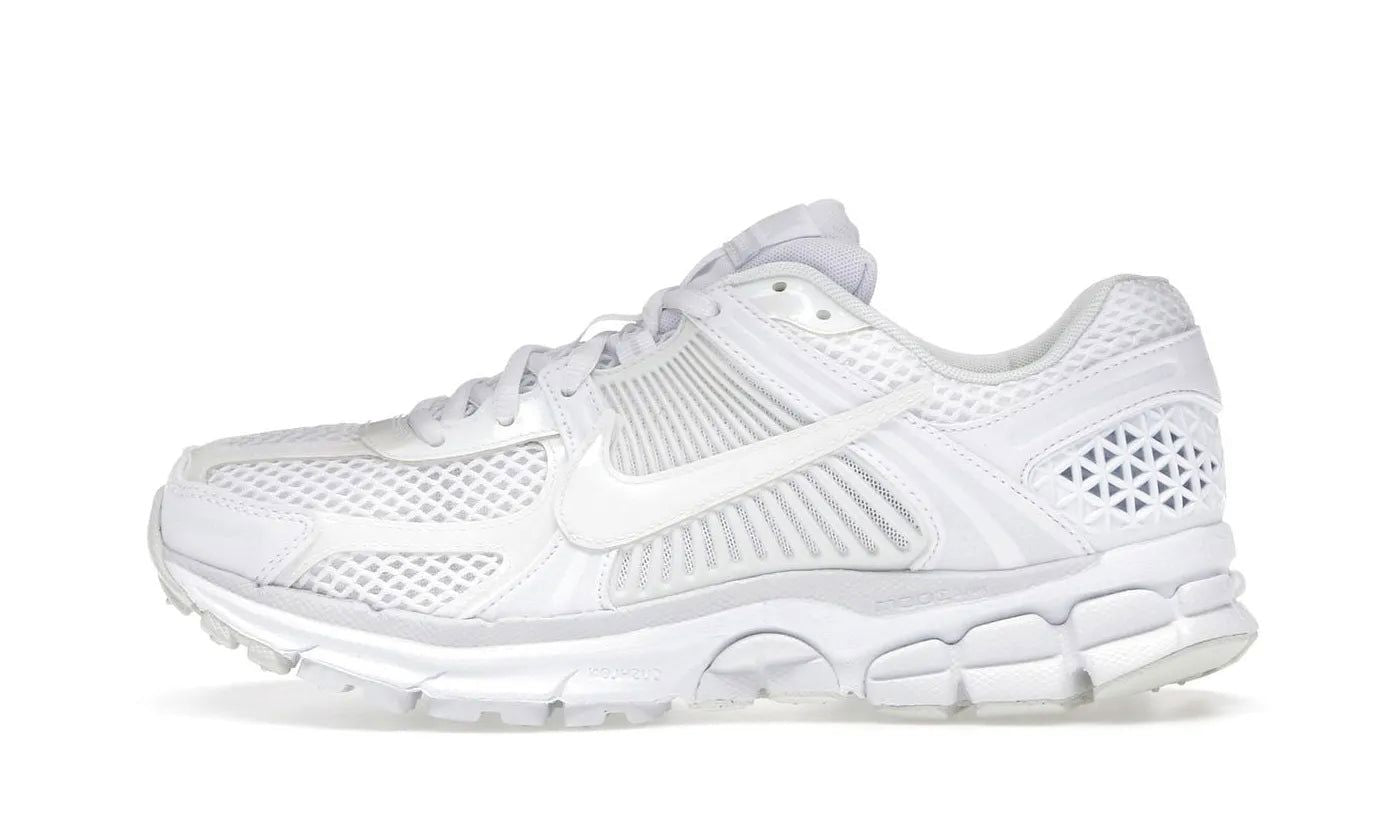 zoom-vomero-5-triple-white-845935 Zoom Vomero 5 Triple White authentique